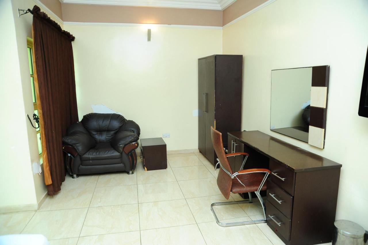 Richton Hotel And Suites Abeokuta Room photo