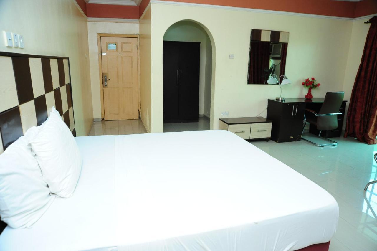 Richton Hotel And Suites Abeokuta Room photo