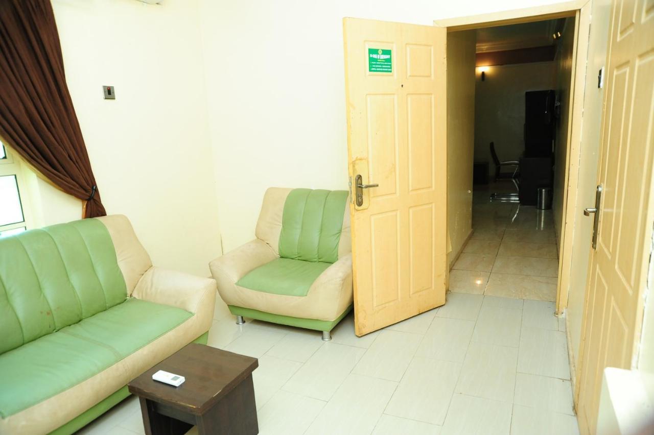 Richton Hotel And Suites Abeokuta Room photo