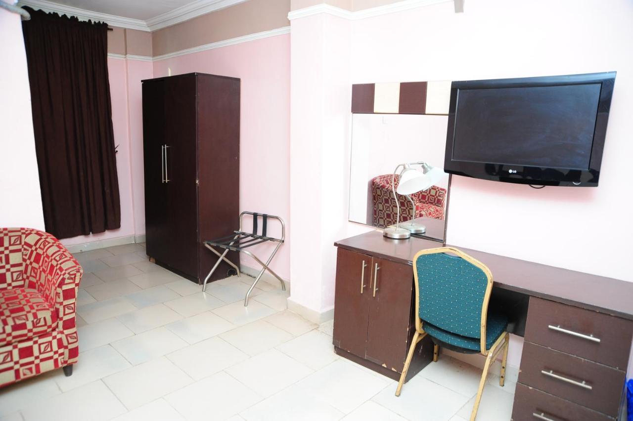 Richton Hotel And Suites Abeokuta Room photo