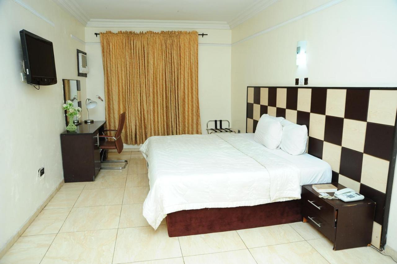 Richton Hotel And Suites Abeokuta Room photo