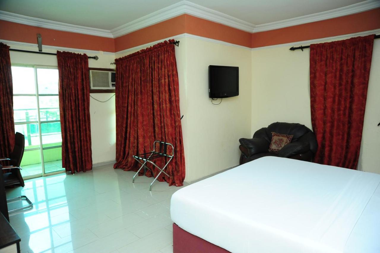 Richton Hotel And Suites Abeokuta Room photo